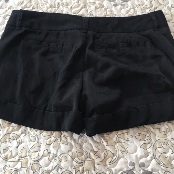 Old navy black dress shorts - Picture 3 of 4